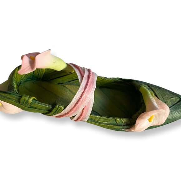 Just the Right Shoe Calla Lily Collectible - Picture 5 of 5